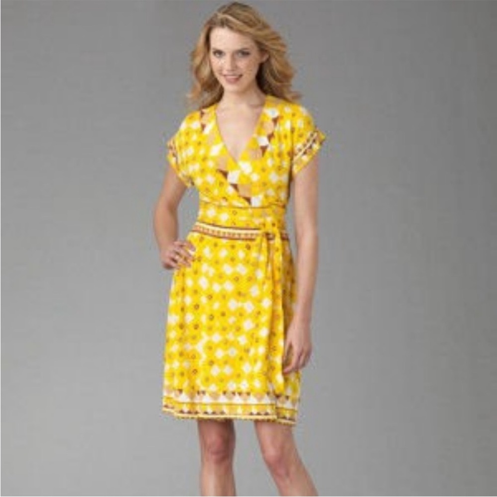 Diane Von Furstenberg Nalia Silk Jersey Short Sleeve Wrap Dress Yellow